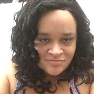 Meet your Posher, Mia